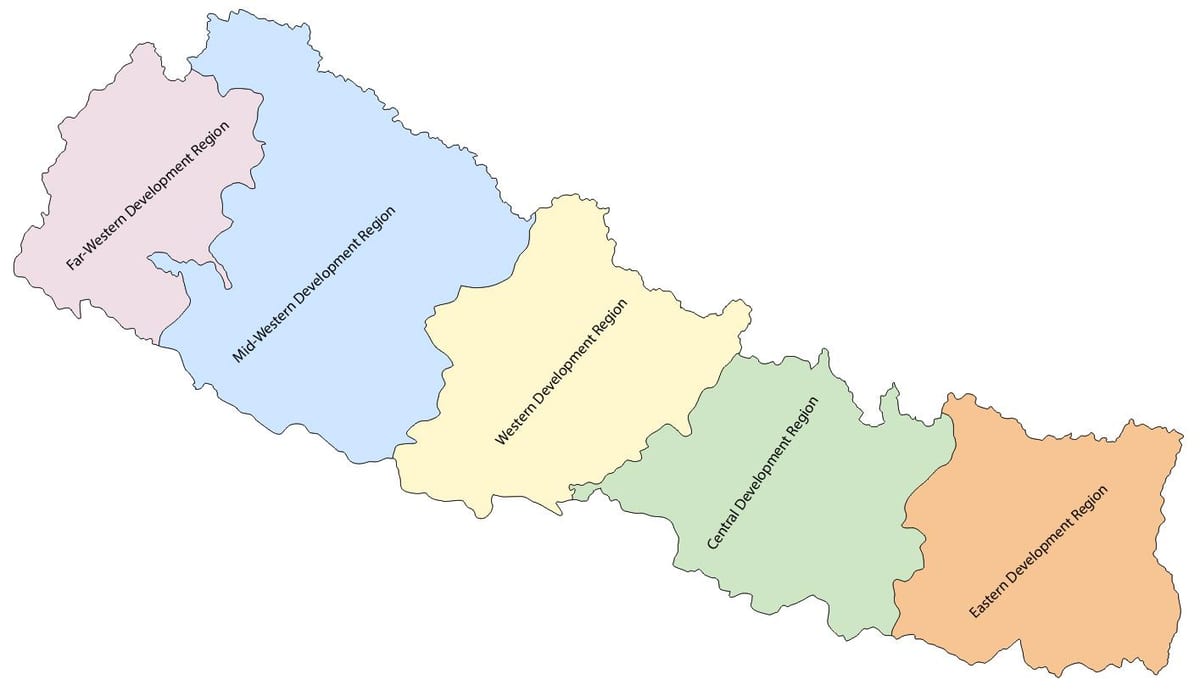 karta över nepal med fem utveckling i regionen